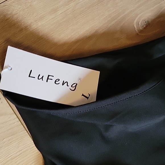 Black small bodysuit - Picture 7 of 7